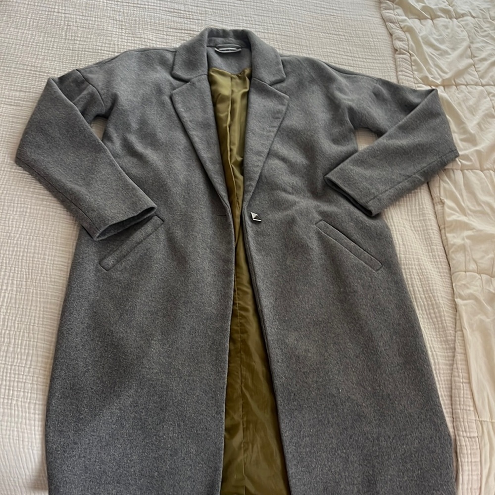 Noisy May Coat